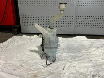 Toyota Pruis (ZVW3) Ruitensproeiertank voor beschikbaar voor biedingen