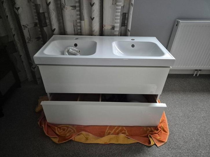 IKEA Hoogglans wit 102cm badkamermeubel, Huis en Inrichting, Badkamer | Complete badkamers, Ophalen
