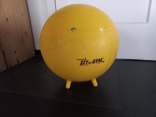 Zitbal, bodyball, fysiobal gymnic 45 cm met pootjes, Sport en Fitness, Fitnessmaterialen, Gebruikt, Fitnessbal, Armen, Benen, Borst