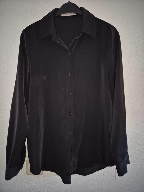 Mooi zwart losvallend travel blousje van capsule M, Kleding | Dames, Blouses en Tunieken, Zo goed als nieuw, Maat 38/40 (M), Zwart