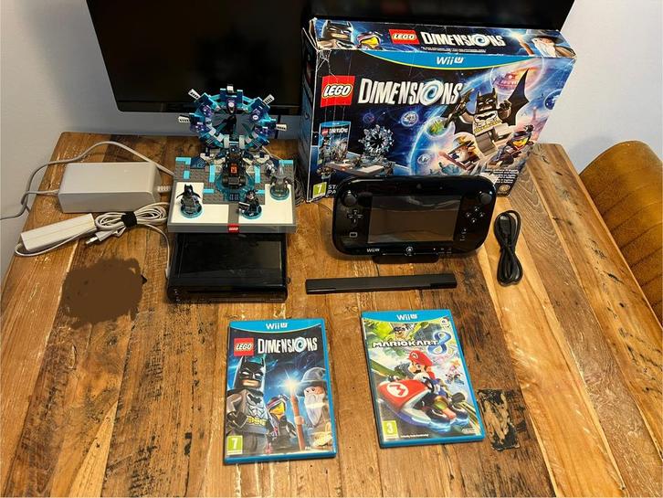 Nintendo Wii U met Lego Dimensions en Mario Kart 8, Spelcomputers en Games, Spelcomputers | Nintendo Wii U, Zo goed als nieuw