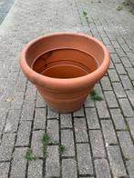 Terra cotta bloempot kunststof rond 60cm, 50cm hoog, Tuin en Terras, Bloempotten, Ophalen, Kunststof, 40 cm of meer, Tuin