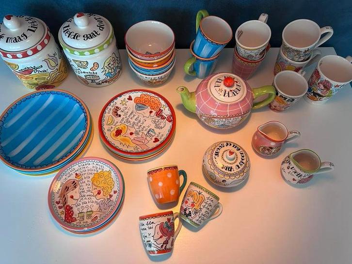 Compleet Blond Amsterdam Servies, Huis en Inrichting, Keuken | Servies, Gebruikt, Compleet servies, Blond Amsterdam, Aardewerk