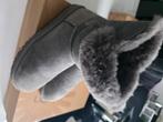 Ugg baily button grijs 40, Ophalen of Verzenden, Zo goed als nieuw, Grijs