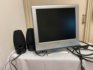 Iiyama monitor, geluidssysteem en toetsenbord beschikbaar voor biedingen