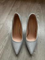 Hakken NIEUW, Kleding | Dames, Schoenen, Zwart, Ophalen of Verzenden, Zo goed als nieuw, Schoenen met hoge hakken