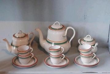 Compleet Petrus Regout Koffieservies, in sublieme staat! beschikbaar voor biedingen