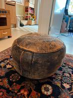 Marokkaanse leren poef, Huis en Inrichting, Banken | Voetenbanken en Poefen, Ophalen, Gebruikt, Leer, 50 tot 75 cm