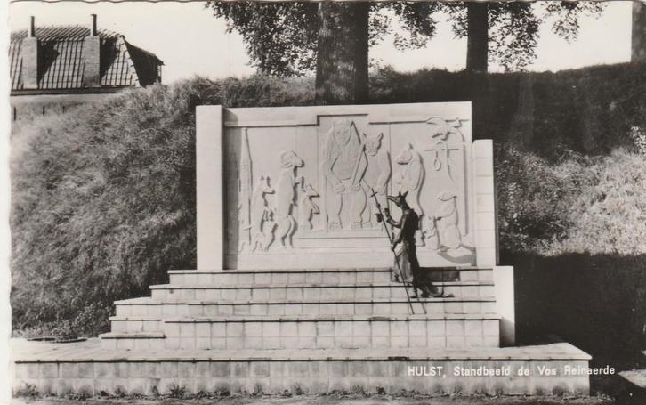 HULST Standbeeld de Vos Reinaerde, Verzamelen, Ansichtkaarten | Nederland, Ongelopen, Zeeland, 1960 tot 1980, Verzenden