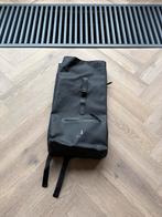 Rains rolltop rugzak, Sieraden, Tassen en Uiterlijk, Tassen | Rugtassen, Overige merken, 25 tot 40 cm, Ophalen of Verzenden, Zo goed als nieuw
