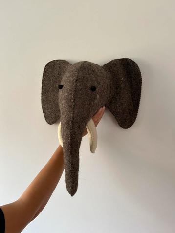 Nieuwe vilten wand olifant babykamer/ kinderkamer beschikbaar voor biedingen