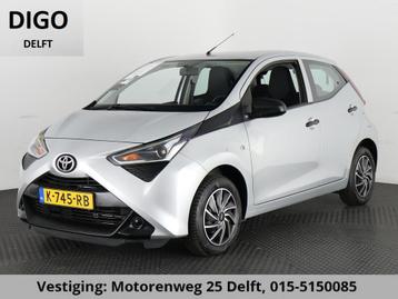 Toyota Aygo 1.0 VVT-i X SILVERLINE FUN CARPLAY NAVI AIRCO.5  beschikbaar voor biedingen