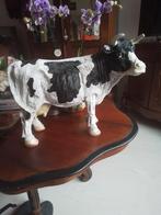 Grote Polyester Koe - 40 cm, Tuin en Terras, Ophalen of Verzenden, Gebruikt, Kunststof, Dierenbeeld