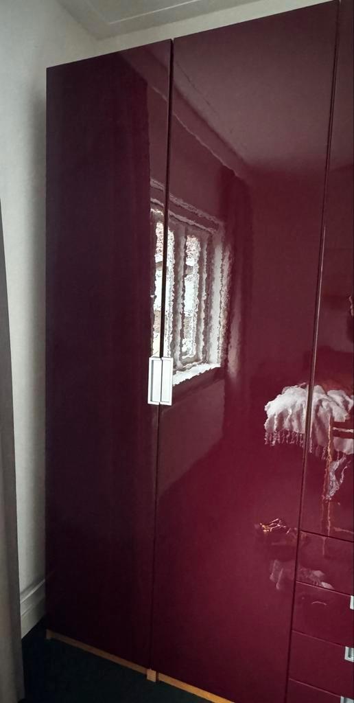 Ruime IKEA kledingkast met veel opbergruimte, Huis en Inrichting, Kasten | Kledingkasten, Gebruikt, 200 cm of meer, 50 tot 100 cm