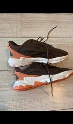 Adidas Ozweego Celox - Maat 38 - Zo goed als nieuw, Kleding | Dames, Schoenen, Bruin, Adidas, Ophalen of Verzenden, Sneakers of Gympen