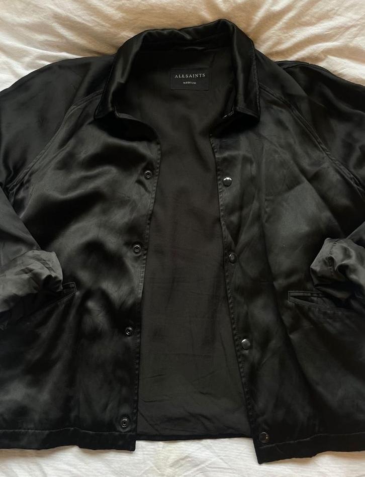 Kastopruiming ALLSAINTS zwart satijn jasje in maat M, Kleding | Dames, Jasjes, Kostuums en Pakken, Zo goed als nieuw, Jasje, Maat 38/40 (M)