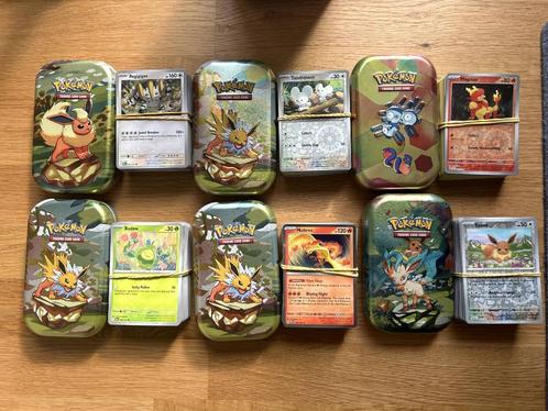 Pokémon Kaarten - 75 stuks in Tin Prismatic / 151 / Paldean, Hobby en Vrije tijd, Verzamelkaartspellen | Pokémon, Nieuw, Meerdere kaarten