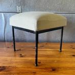 Jaren 50 60 vintage modernist footstool Spectrum AP original, Huis en Inrichting, Ophalen of Verzenden, Gebruikt, Vierkant, Metaal