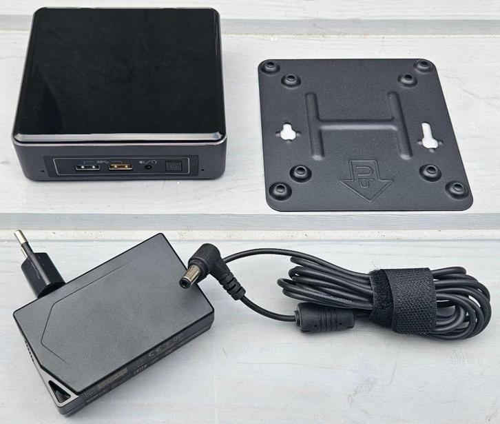 Intel Nuc i5 7260U 8GB 240GB SSD, Computers en Software, Desktop Pc's, Refurbished, 2 tot 3 Ghz, SSD, 8 GB, Ophalen of Verzenden