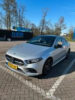 Mercedes-Benz A-Klasse A 250 e 218pk 8G-DCT 2021 Grijs, Auto's, Mercedes-Benz, Zwart, 4 cilinders, 160 pk, Sedan