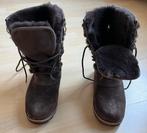 Nieuwe originele UGG Laarzen - Maat 38, Kleding | Dames, Schoenen, Ophalen of Verzenden, Nieuw, Bruin, Lage of Enkellaarzen