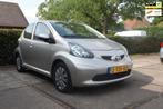 Toyota Aygo 155DKM | ZUINIG | ELEK-RAMEN | 5DRS |NIEW KOPPEL, Auto's, Voorwielaandrijving, Gebruikt, Bruin, 4 stoelen