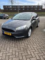 Ford Focus 1.0 Ecoboost 74KW 5D 2015 Grijs, Stof, Zwart, 635 kg, 100 pk