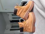timberland 6" stone street boots 39, Kleding | Dames, Beige, Lage of Enkellaarzen, Ophalen of Verzenden, Zo goed als nieuw