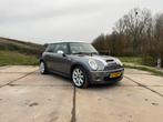 Mini 1.6 16V Cooper S 120KW 2002 Grijs, Voorwielaandrijving, 4 cilinders, 4 stoelen, Leder en Stof