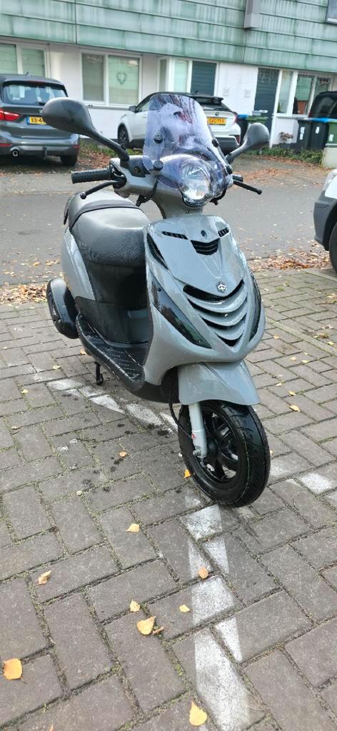 Piaggio Zip ZGAN - Perfecte staat!, Fietsen en Brommers, Scooters | Yamaha, Zo goed als nieuw, Overige modellen, Maximaal 45 km/u
