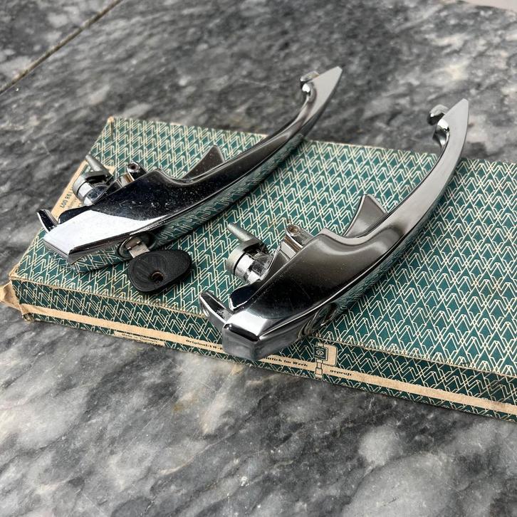 VW OG Deurgreepset passend bij Sleutel 68 en jonger, Auto diversen, Auto-accessoires, Gebruikt, Verzenden