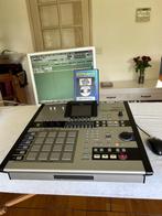 Roland MV 8800 Production Studio, Muziek en Instrumenten, Samplers, Ophalen, Zo goed als nieuw