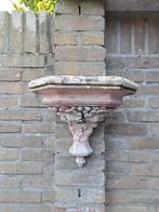 2 stuks betonnen wandconsole/ornament., Ophalen, Gebruikt