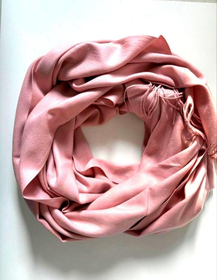 Mooie zachte 'Pashmina' shawls 70 x 180cm, div. kleuren, Kleding | Dames, Mutsen, Sjaals en Handschoenen, Zo goed als nieuw, Sjaal