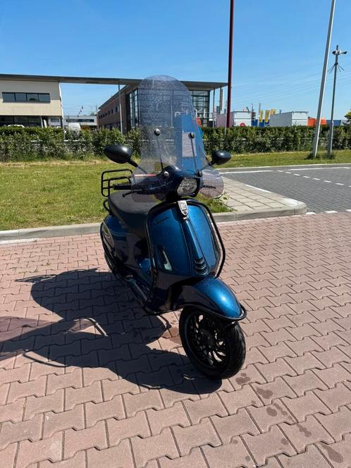 Vespa Sprint Midnightblue 2018 full option nieuwstaat!!, Fietsen en Brommers, Scooters | Vespa, Zo goed als nieuw, Overige modellen