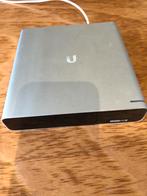 Ubiquiti Cloud Key Gen2 Plus, Ophalen of Verzenden, Zo goed als nieuw, Router