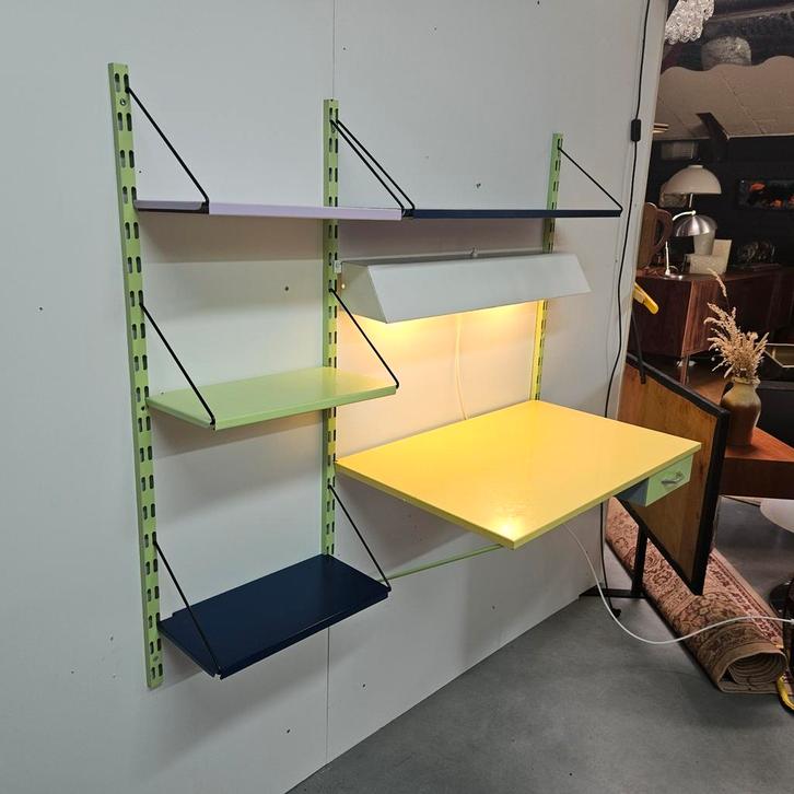 Vintage Pilastro wandsysteem verlicht, Huis en Inrichting, Woonaccessoires | Wandplanken en Boekenplanken, Gebruikt, Ophalen of Verzenden
