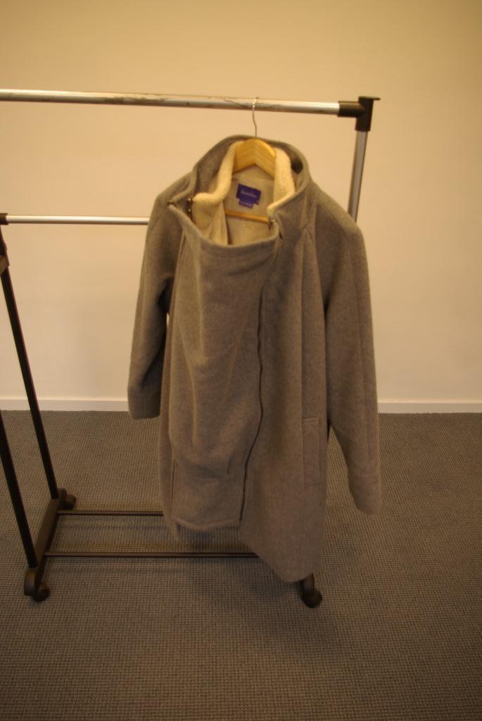 zwangerschaps-/draagzakjas tussenseizoen/winter grijs, Kleding | Dames, Positiekleding, Zo goed als nieuw, Overige typen, Maat 38/40 (M)
