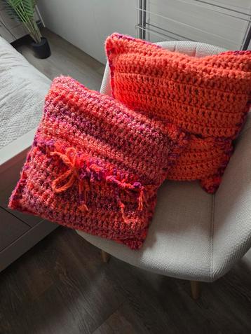 Kussens  beschikbaar voor biedingen