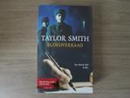 Boek van Taylor Smith: Bloedverraad (Thriller), Gelezen, Taylor Smith, Ophalen of Verzenden, Nederland