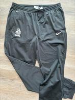 Nike KNVB trainingsbroek, Ophalen of Verzenden, Zo goed als nieuw, Zwart, Voetbal