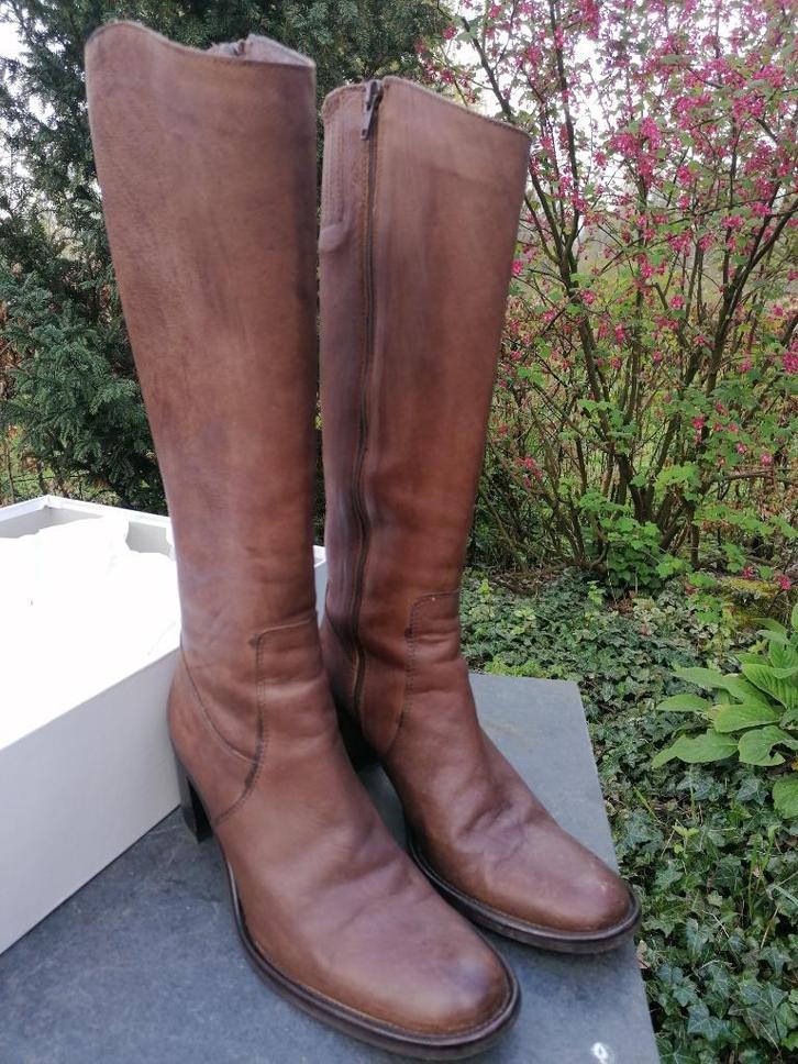 laarzen dames maat 37 bruin, Kleding | Dames, Schoenen, Zo goed als nieuw, Hoge laarzen, Bruin, Ophalen of Verzenden