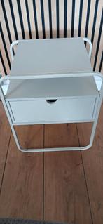 Stijlvol nachtkastje met lade, Huis en Inrichting, Ophalen, Overige materialen, Gebruikt, Minder dan 45 cm