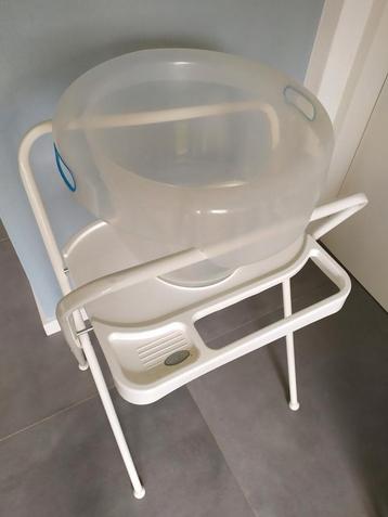 Gratis Tummy tub baby badje bébé-jou beschikbaar voor biedingen