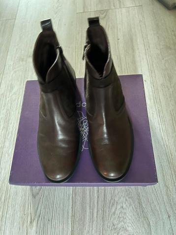 Nieuwe leren schoenen maat 37 beschikbaar voor biedingen