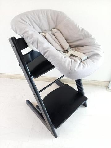Stokke Tripp Trapp stoel, met newbornset en babyset beschikbaar voor biedingen
