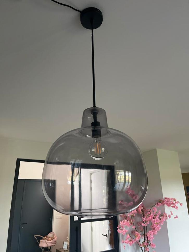 Hanglamp Sjors Karwei 3x - Gerookt Glas - Zo goed als nieuw, Huis en Inrichting, Lampen | Hanglampen, Zo goed als nieuw, Minder dan 50 cm