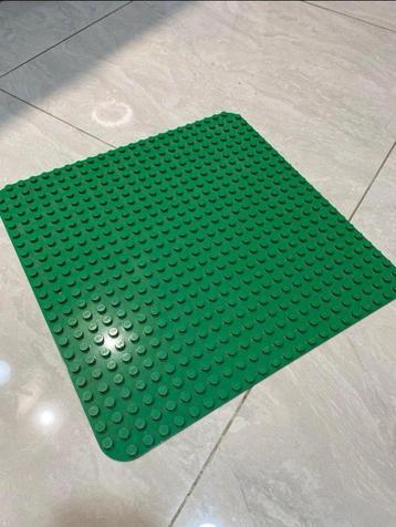 Duplo grote groene bouwplaat 38x38cm beschikbaar voor biedingen
