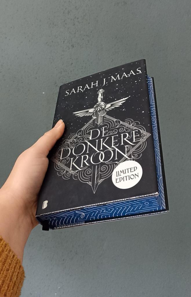 Sarah J. Maas - De donkere kroon Limited Edition Nederlands, Boeken, Fantasy, Zo goed als nieuw, Ophalen of Verzenden