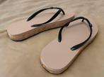 Uzurri slippers maat 37/38 - Nieuw!, Ophalen of Verzenden, Nieuw, Slippers